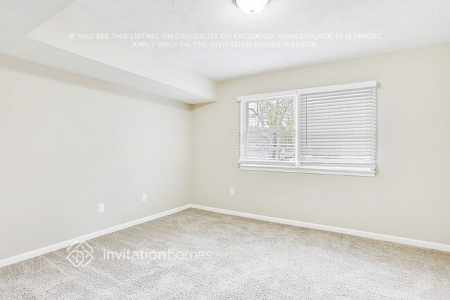 Building Photo - 3370 Creekway Dr
