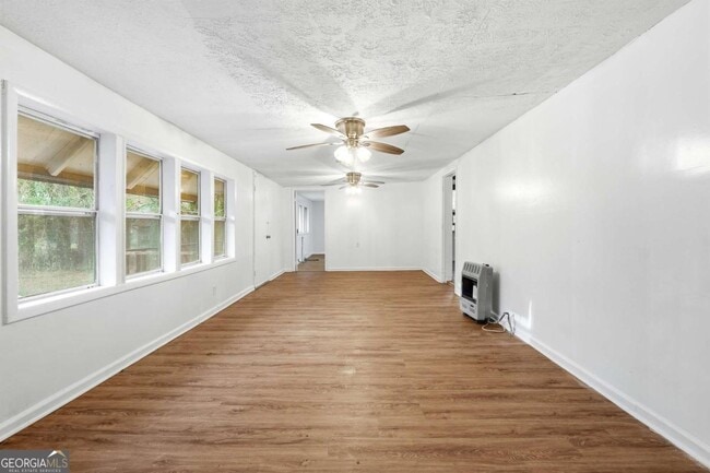 Building Photo - 3831 King Dr