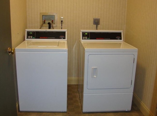 Building Photo - 133 Eastern Ave