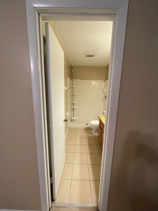 Building Photo - Townhome in Ormond Beach