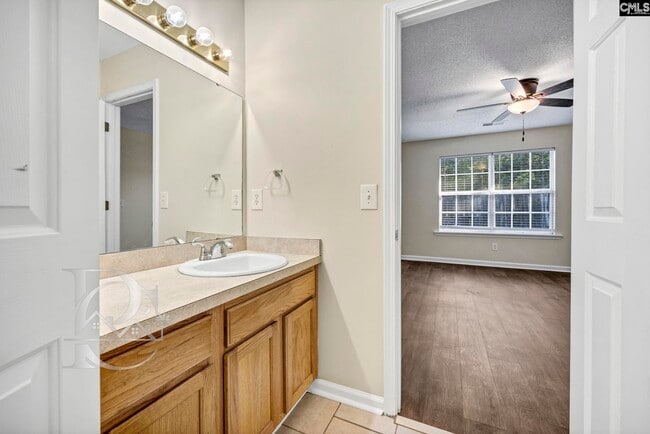 Building Photo - 41 Providence Manor Ct