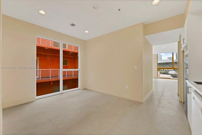 Building Photo - 123 NW 14th St