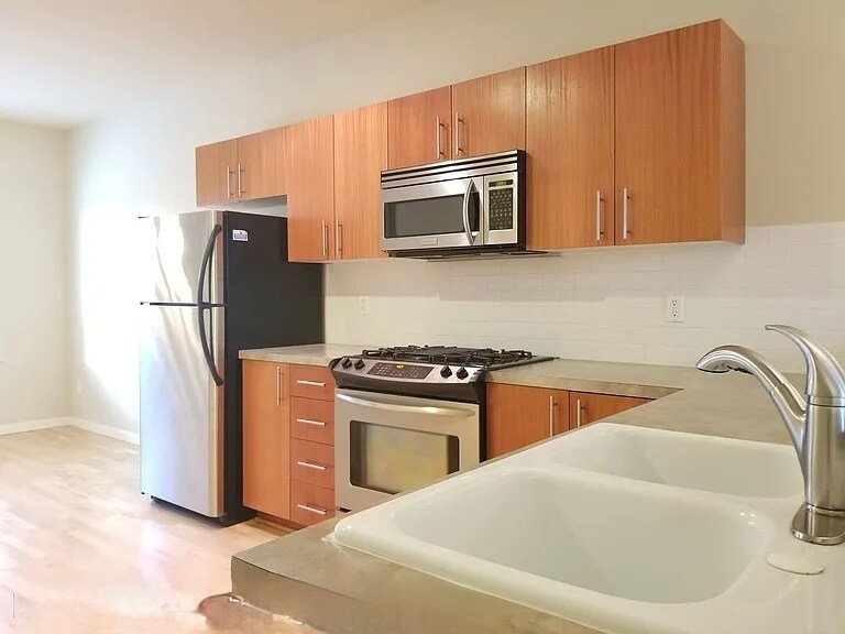 Building Photo - 16715 SW Baseline Rd