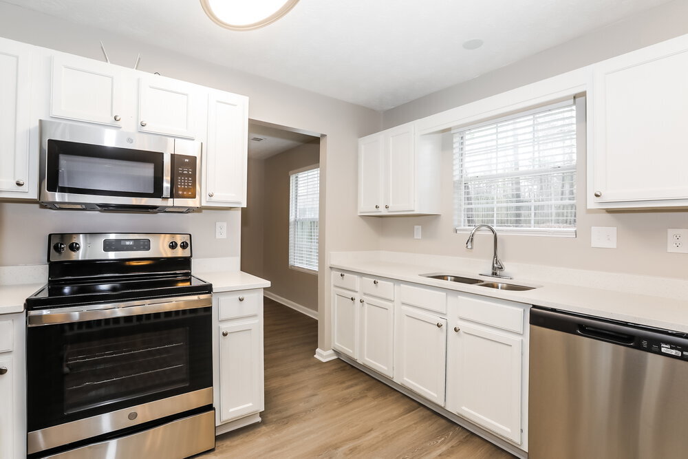 Building Photo - 5656 Wellborn Oaks Ct