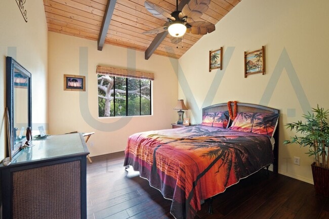 Building Photo - 3Bd 2Ba Furnished Home:  Pet Friendly with Fantastic Ocean Views!