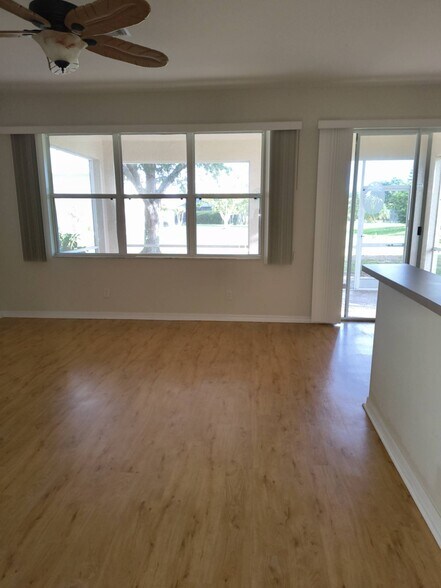 Building Photo - 25199 Chiclayo Ave