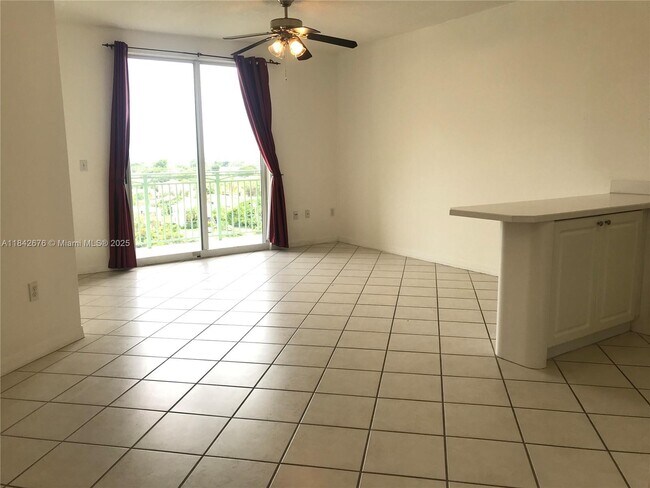 Building Photo - 3500 Coral Wy