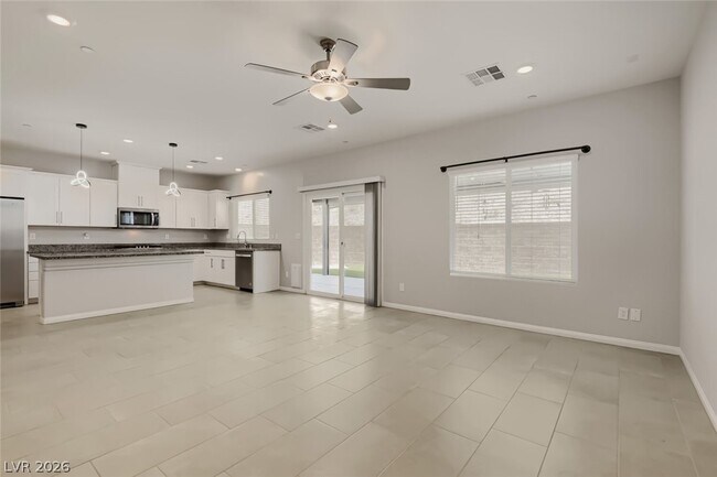 Building Photo - 10790 Wild Parsley Ave