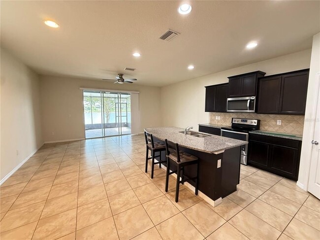 Building Photo - 9154 Hillcroft Dr