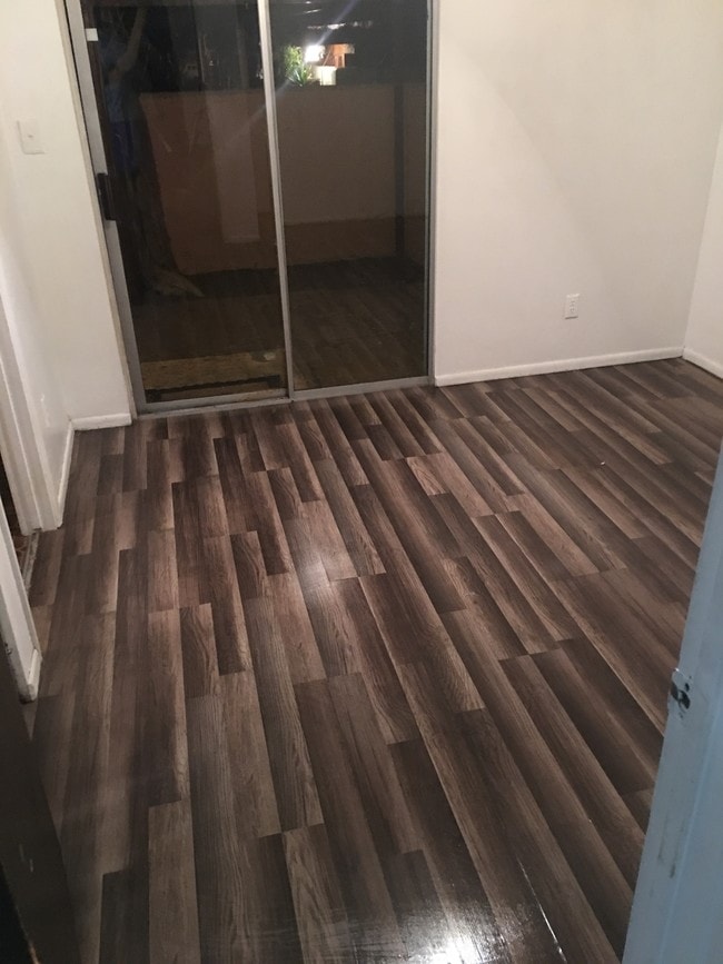 Building Photo - Ready to move-in 1BD apartment