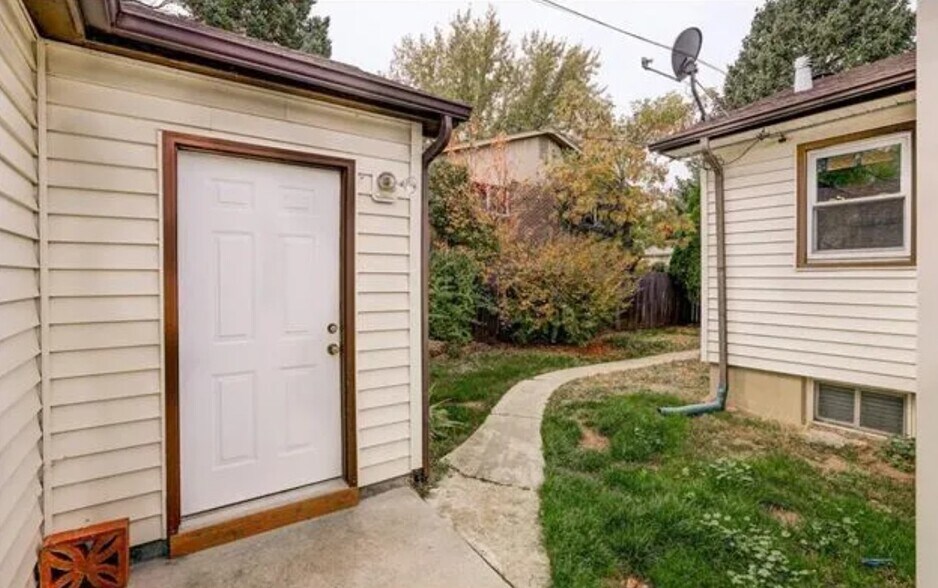 Building Photo - 1441 Swope Ave