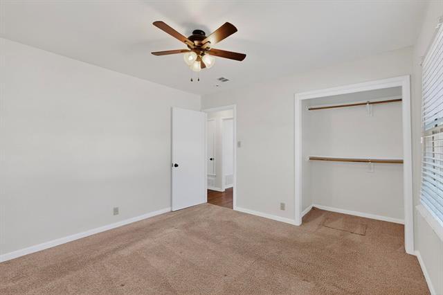 Building Photo - 317 W Pecan St