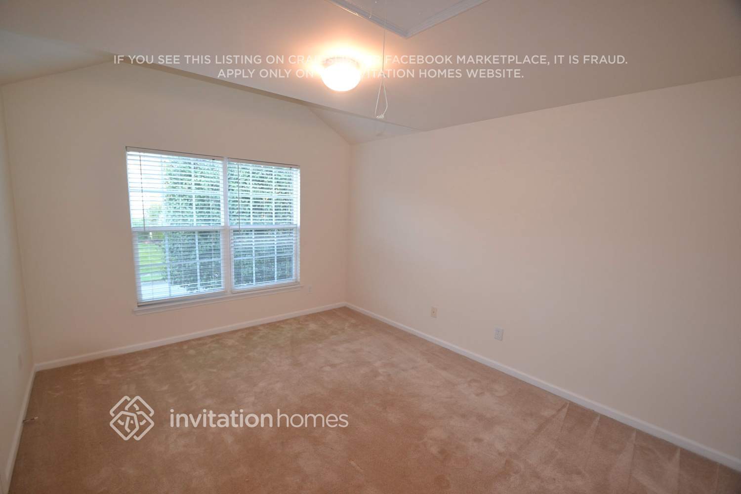 Building Photo - 9125 Viscount Ln