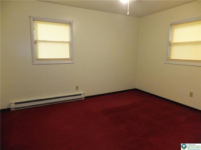 Building Photo - 8368 Seemsville Rd