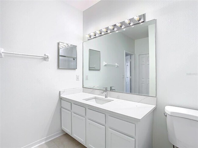 Building Photo - 1019 Blackwater Dr