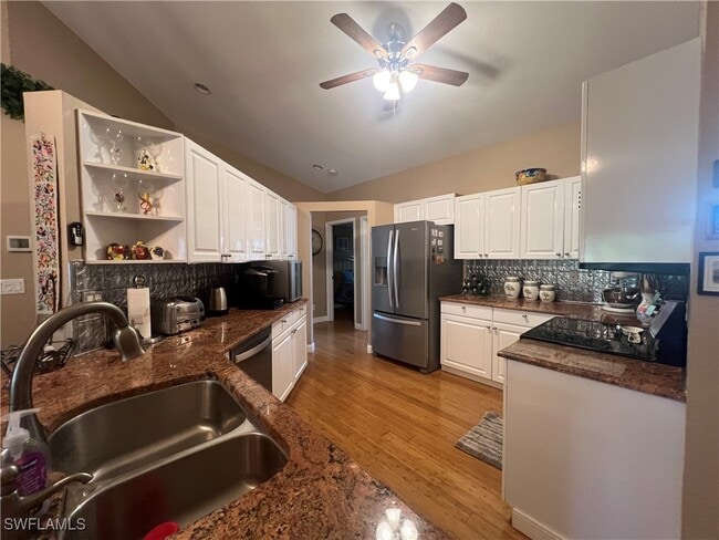 Building Photo - 975 Partridge Cir