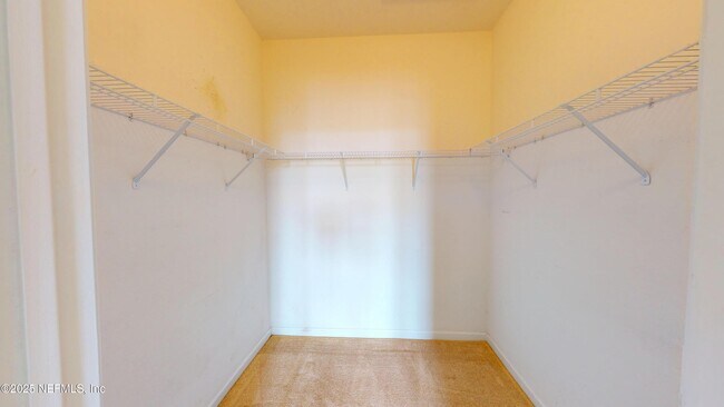 Building Photo - 7990 Baymeadows Cir E