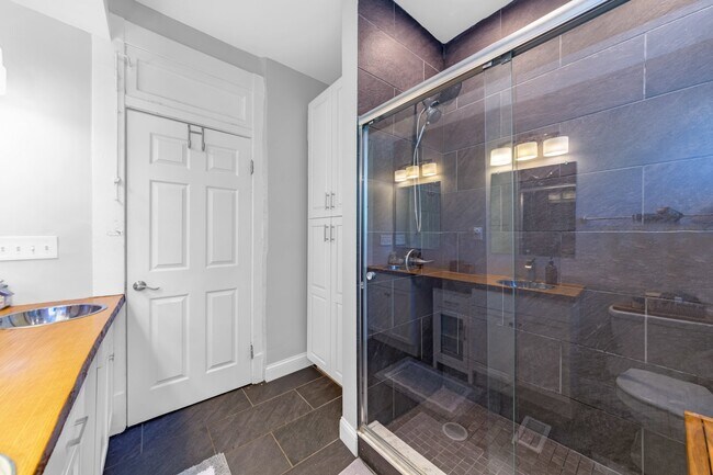 Building Photo - 159 Miami Ave