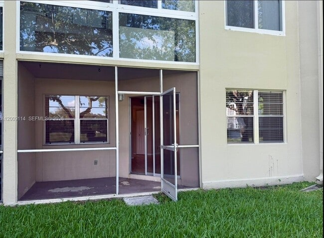 Building Photo - 12800 SW 7th Ct