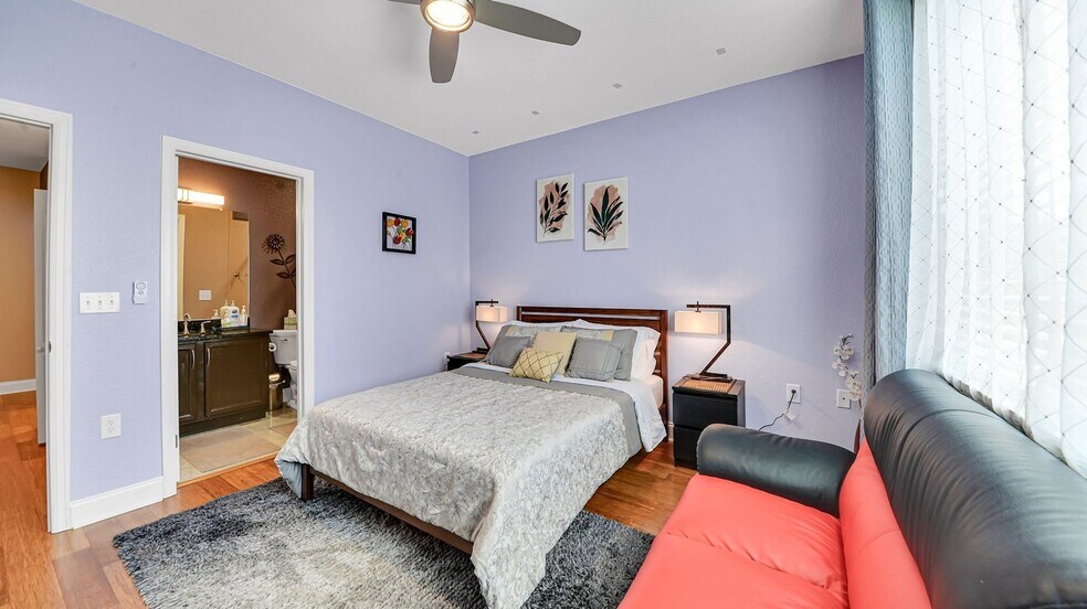 Building Photo - 10350 W 55th Ln