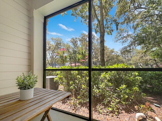 Building Photo - 1770 Bearberry Cir