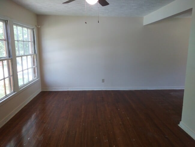 Building Photo - 6109 Greenmere Pl