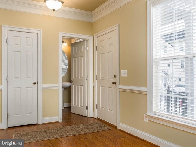 Building Photo - 220 Centennial Dr