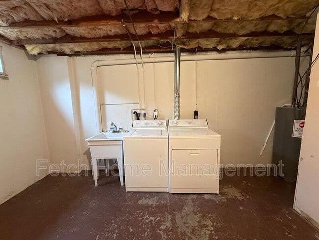 Building Photo - 55 Beech Ln