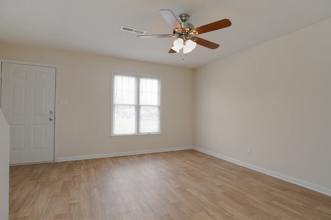 Building Photo - Coming Soon! Cozy 2 BR, 1.5 BA Townhome In North Durham Crystal Pines Community