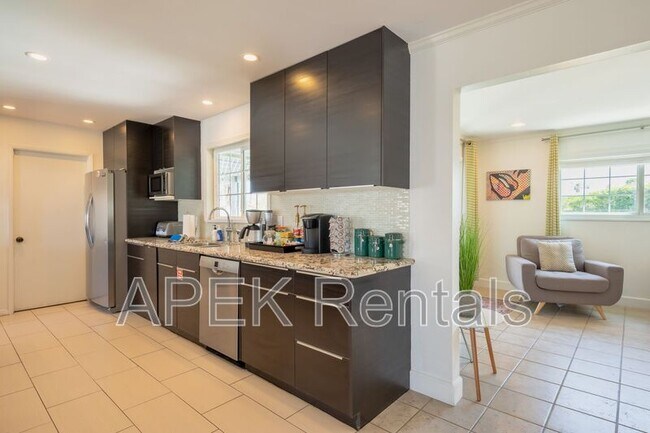 Building Photo - 2415 E Finley Rd