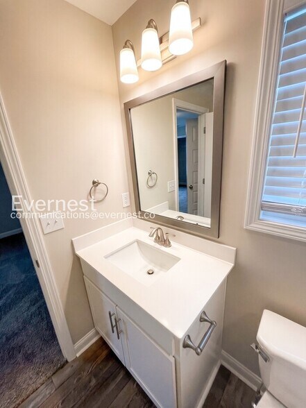 Building Photo - 1267 Kendall Dr