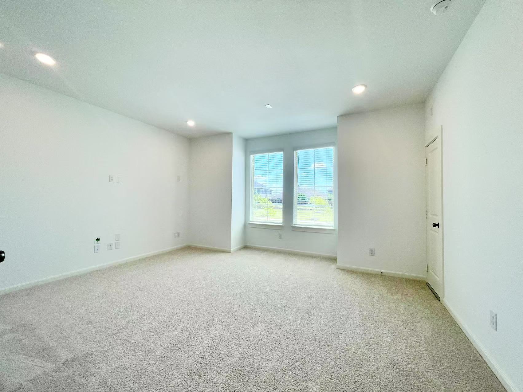 Building Photo - 15603 Valerian Trl