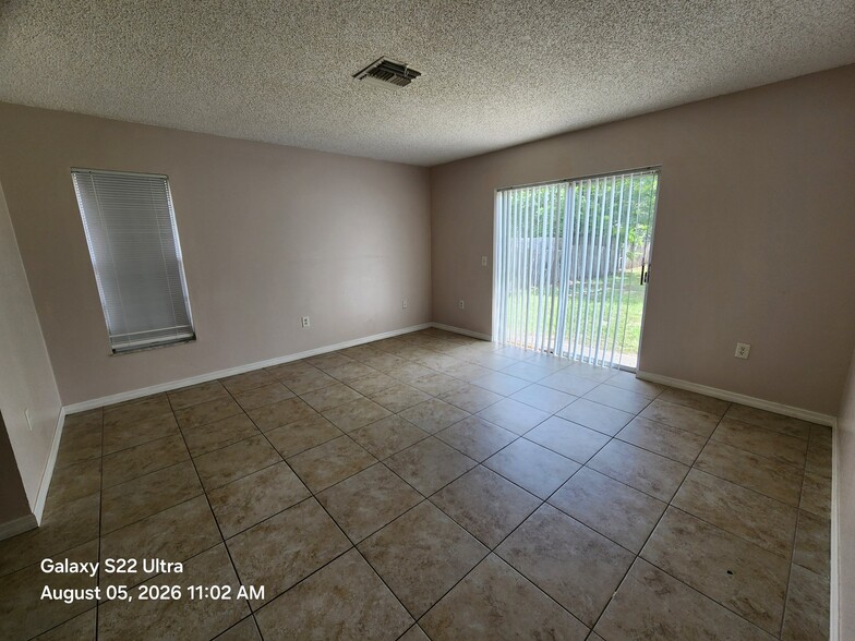 Building Photo - 12373 Shafton Rd