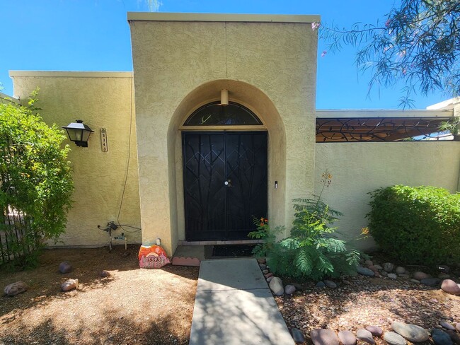 Building Photo - 3343 N Glen Creek Dr