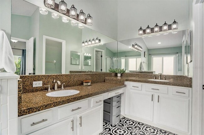 Building Photo - 7116 Colonial Lake Dr