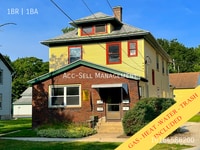 Building Photo - 209 Valley Ave NW