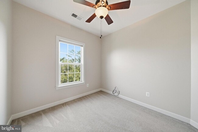 Building Photo - 8921 Amelung St