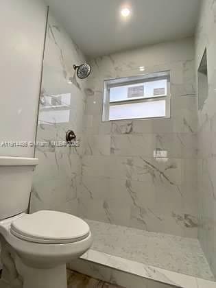 Building Photo - 2441 SW 124th Ave