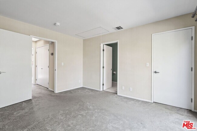 Building Photo - 1802 20th St