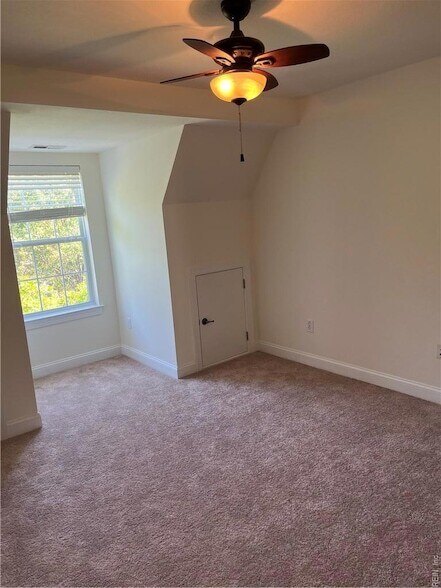 Building Photo - 4400 Harlesden Dr