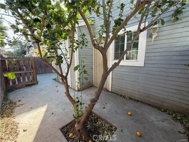 Building Photo - 14560 Woodland Dr