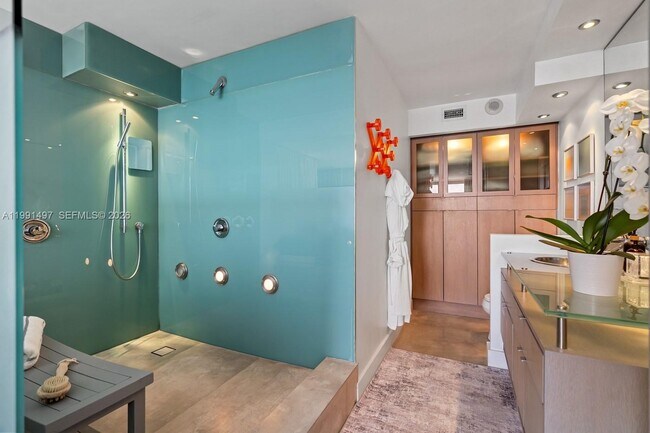 Building Photo - 5 Island Ave