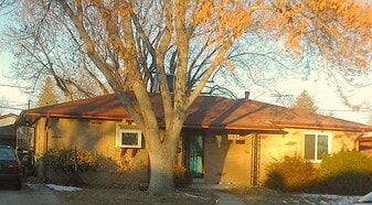 Building Photo - 185 Emerald St