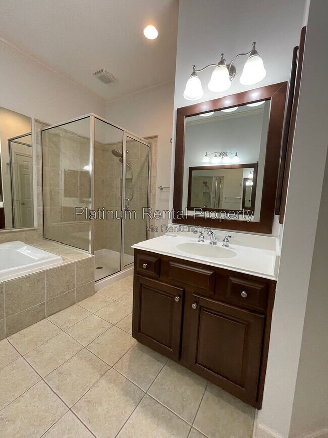 Building Photo - 1875 Adagio Dr