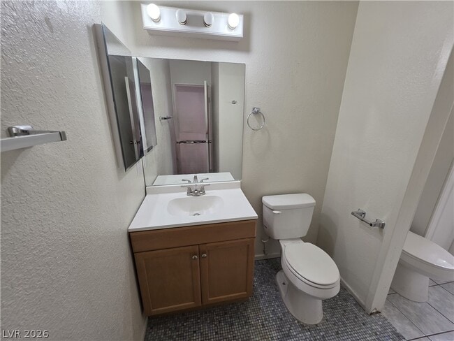 Building Photo - 241 Misty Isle Ln