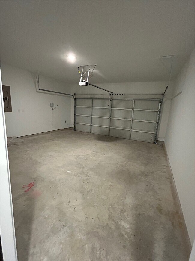 Building Photo - 6706 Violet Clover Ave