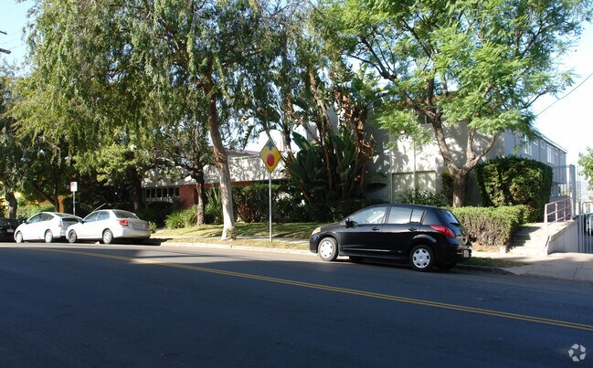 Primary Photo - 1317 Lucile Ave