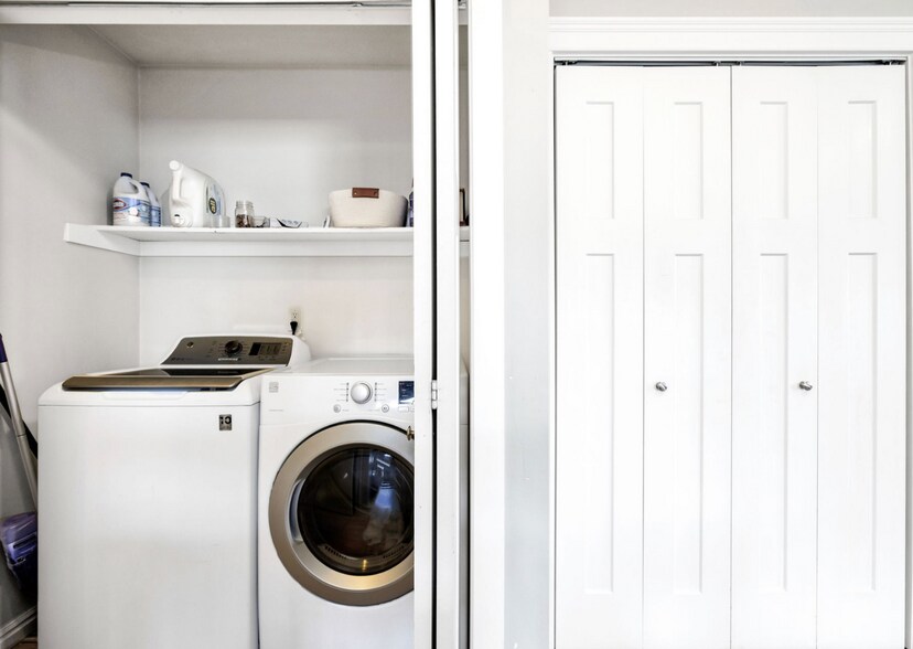 Laundry - 455 W 1140 N