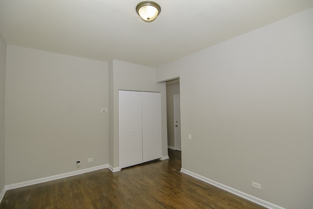 Building Photo - 1311 W Leland Ave