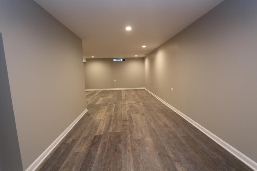 Building Photo - 3511 43rd Pl